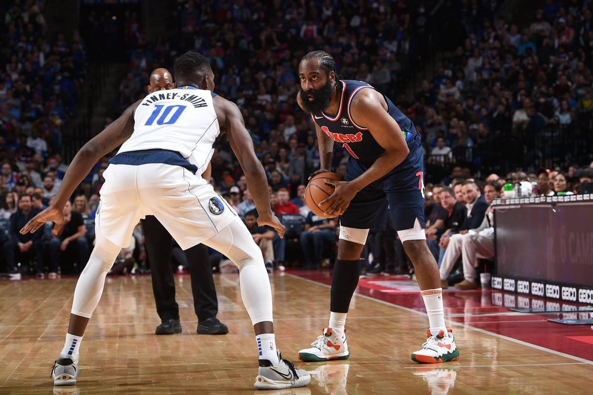 包含里程碑夜！广厦男篮队长鼓劲；意大利杯窗口期刷纪录；引发热议；心理建设被强调的词条