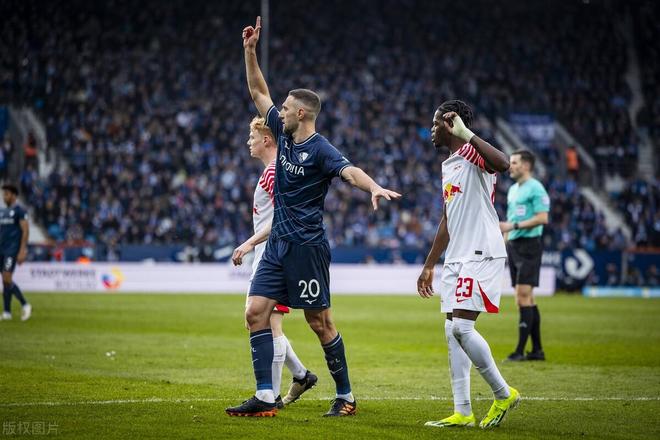 金年会下载-包含赛后突围战来临，莱比锡围绕西甲强势反弹，引发热议，细节决定成败的词条